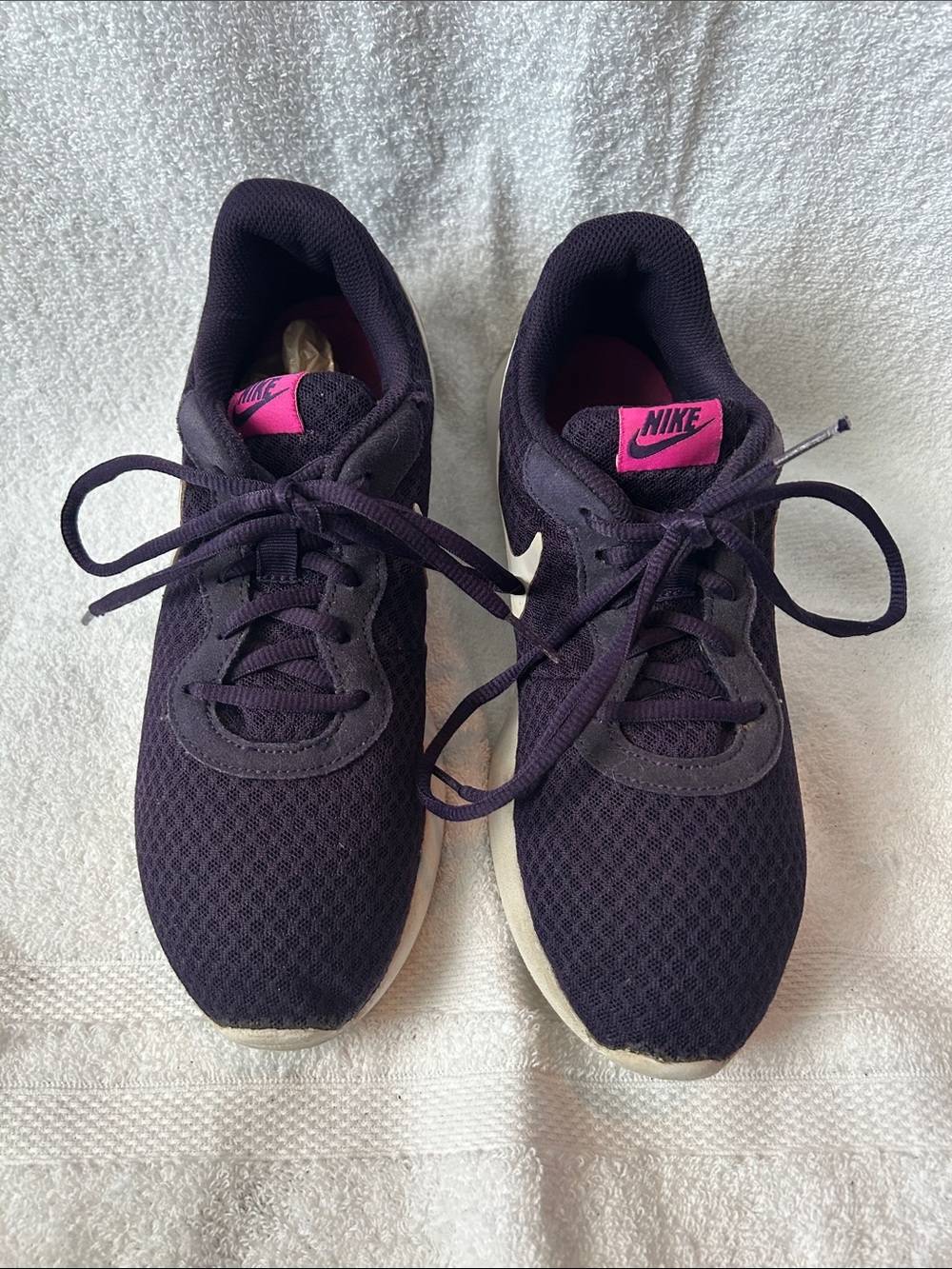 Nike Women’s Purple & Pink Mesh Training Sneakers